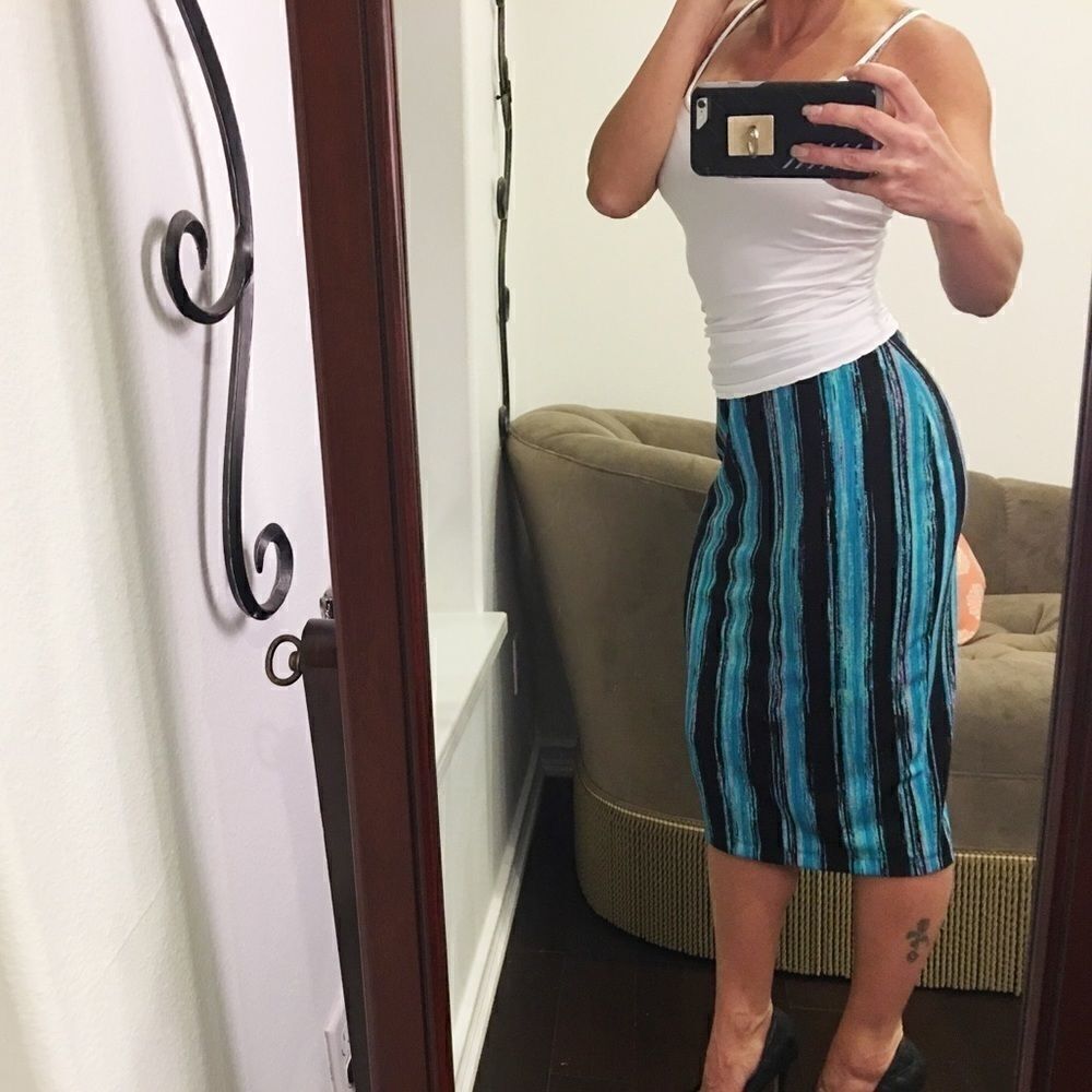 I ❤️ Bronson colorful pencil skirt - Picture 1 of 7